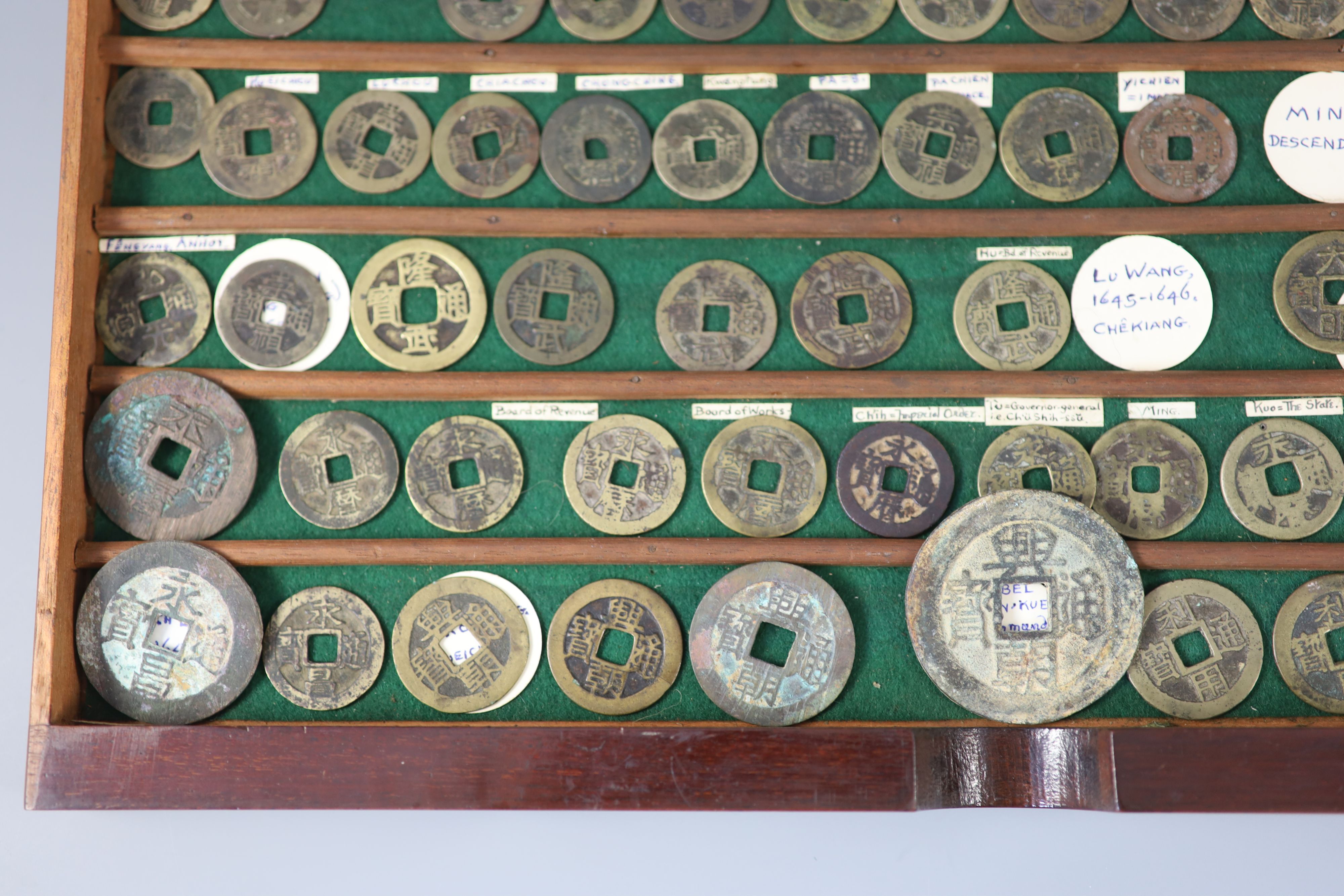 China, 115 bronze round coins, late Ming dynasty and post Ming rebels, (1620-1678)